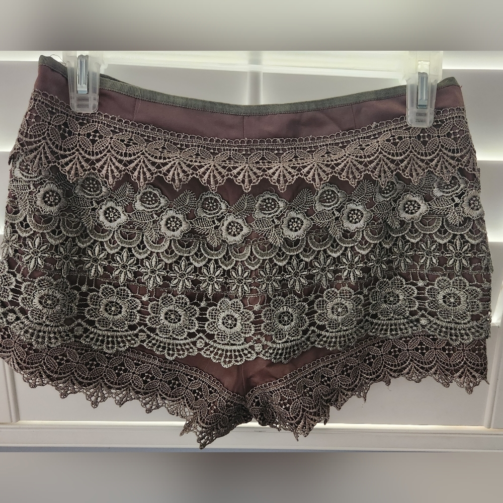 Kaitlyn Lace Shorts